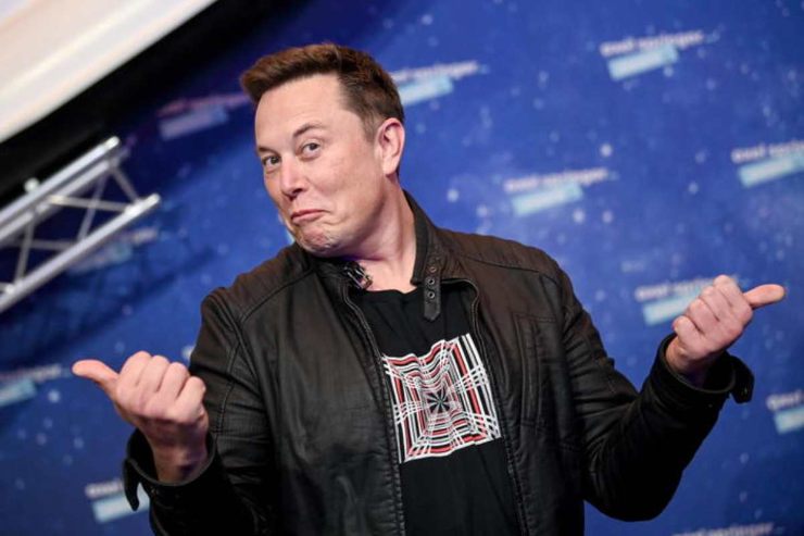 secondo elon musk l'intelligenza artificiale causerà licenziamenti di massa